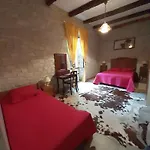 Maison De Caractere